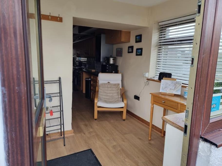 Yr Hen Efail Villa Ederyn Екстериор снимка